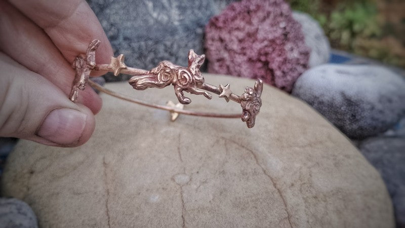 Running Spiral Starlit Hares Bangle