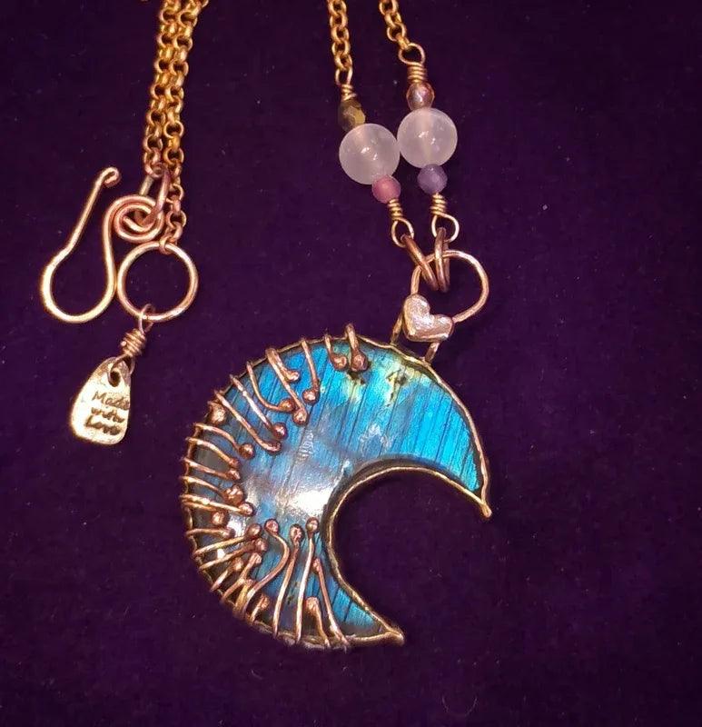 MoonMagic - Elizabeth's Boutique