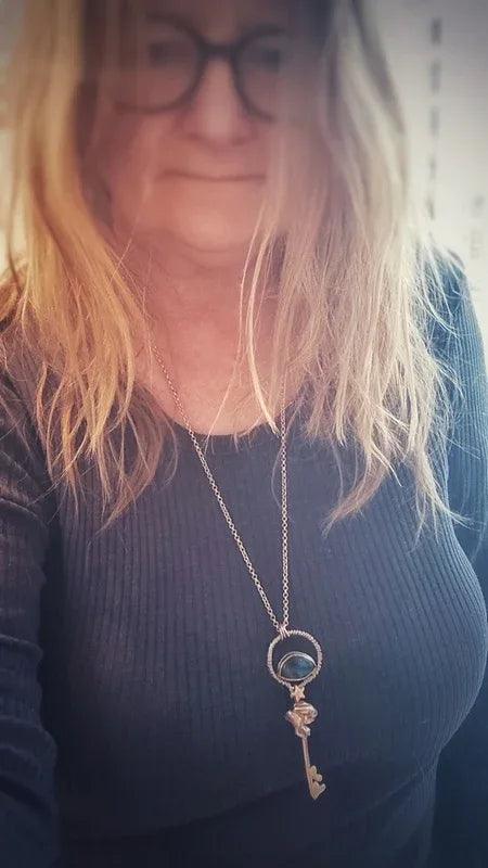 Comforting Portal Key - Elizabeth's Boutique