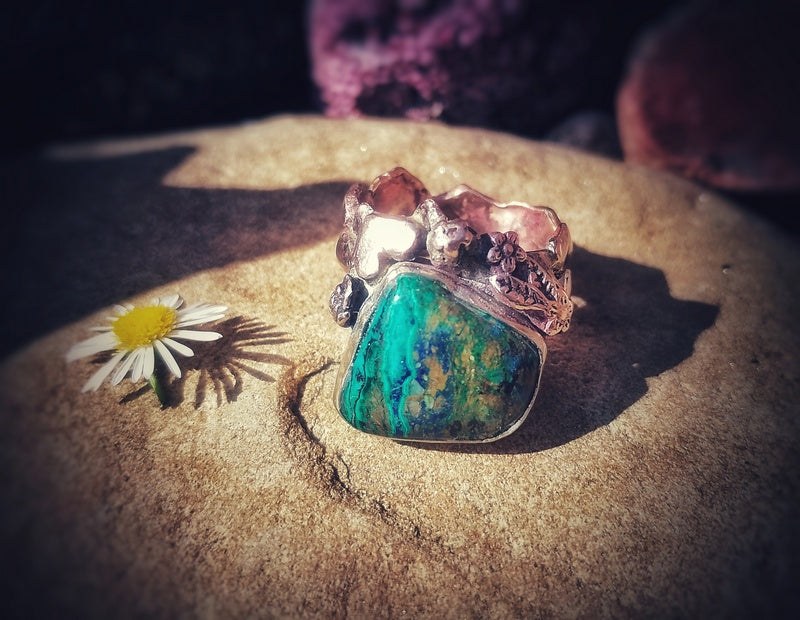 Out in the Fields Rustic Nature Stone of Heaven Bronze Ring