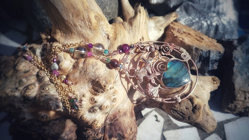 That Loving Feeling Hare Labradorite Necklace