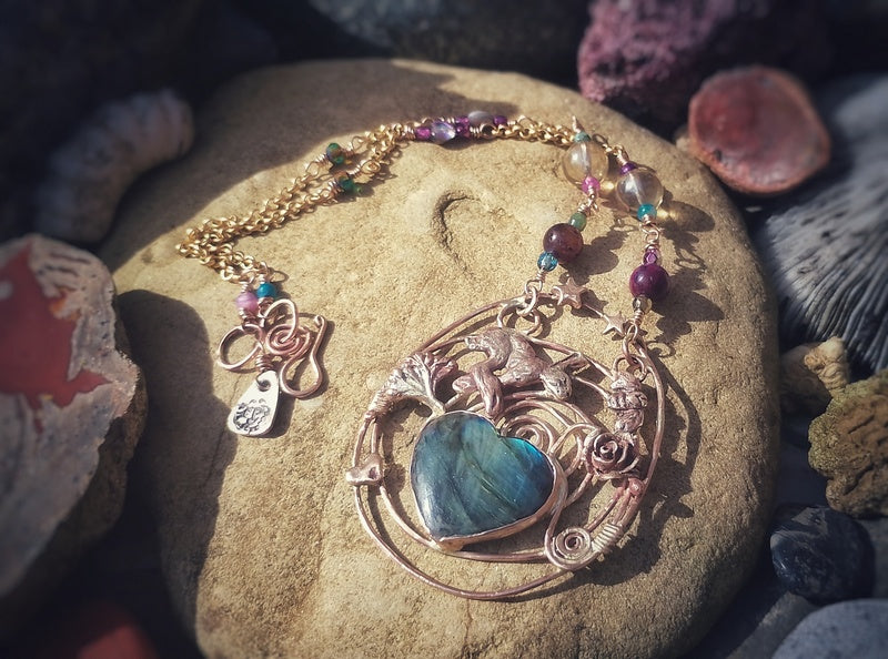 That Loving Feeling Hare Labradorite Necklace