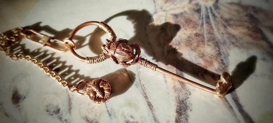 Eternal Scarab Beetle Key - Elizabeth's Boutique