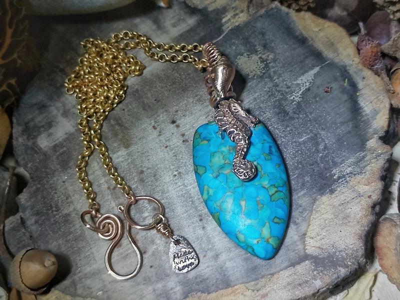 Seahorse Zen Messenger - Elizabeth's Boutique