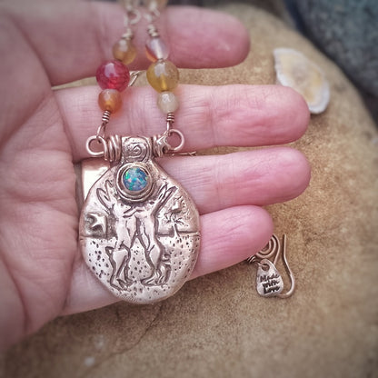 Boxing Hare Opal Necklace