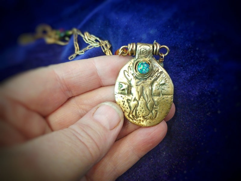 Boxing Hare Opal Necklace