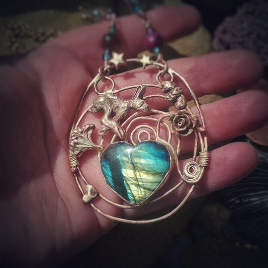 That Loving Feeling Hare Labradorite Necklace