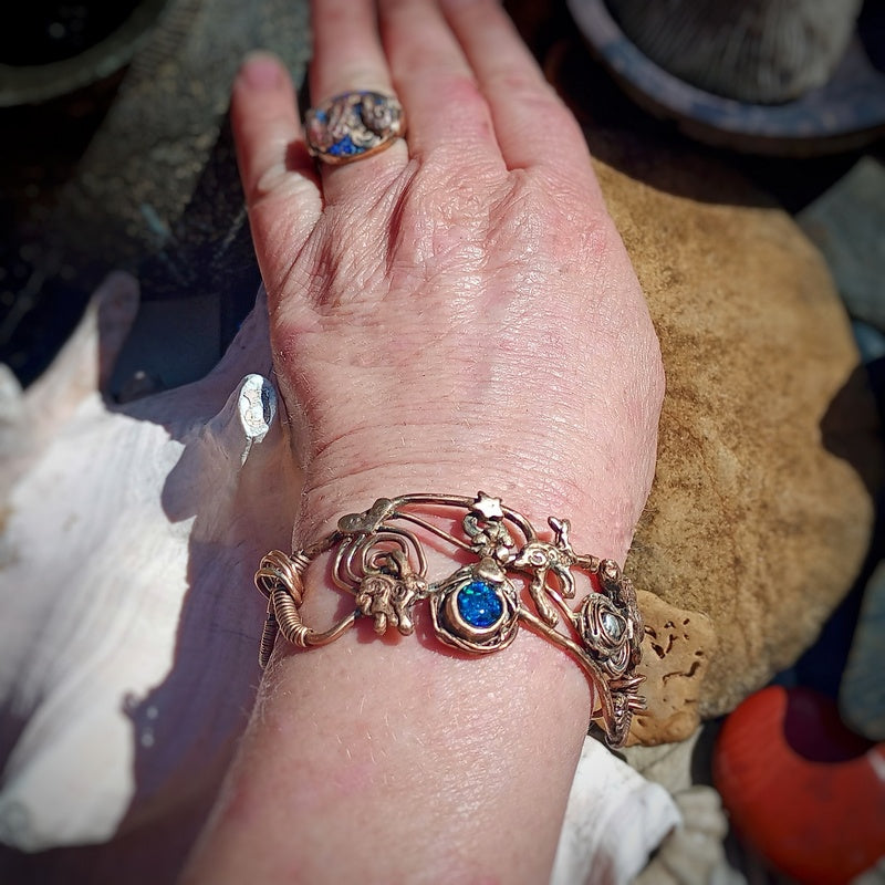 Hares on the Rolling Hills Bracelet
