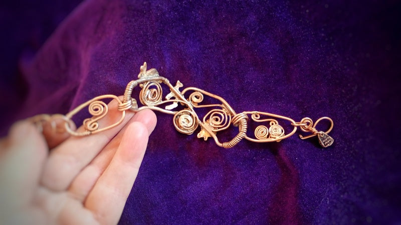 Hares on the Rolling Hills Bracelet