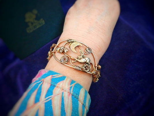 Joyful Hare and LoveBee Summer