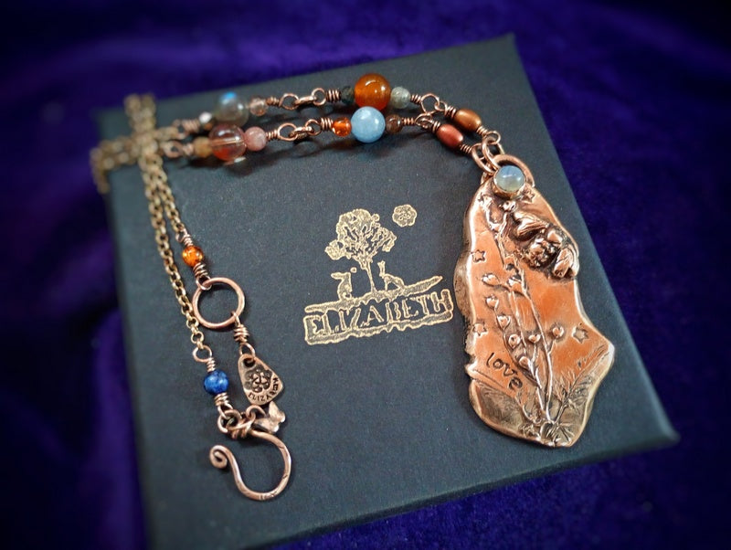 Lovebee Moonstone Nature Imprint