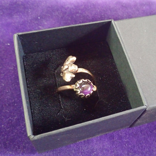 Love Bee Amethyst Ring